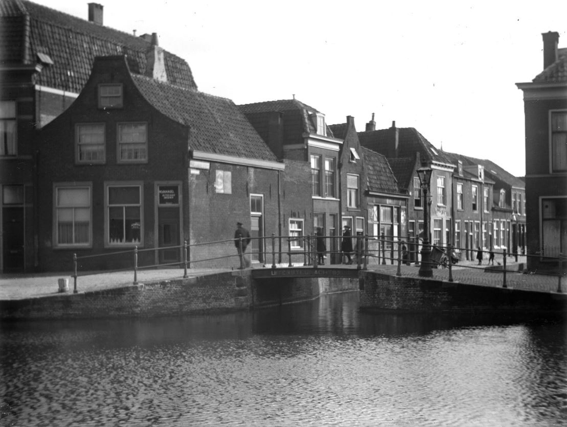 1925 Uiterstegrachtbrug.jpg